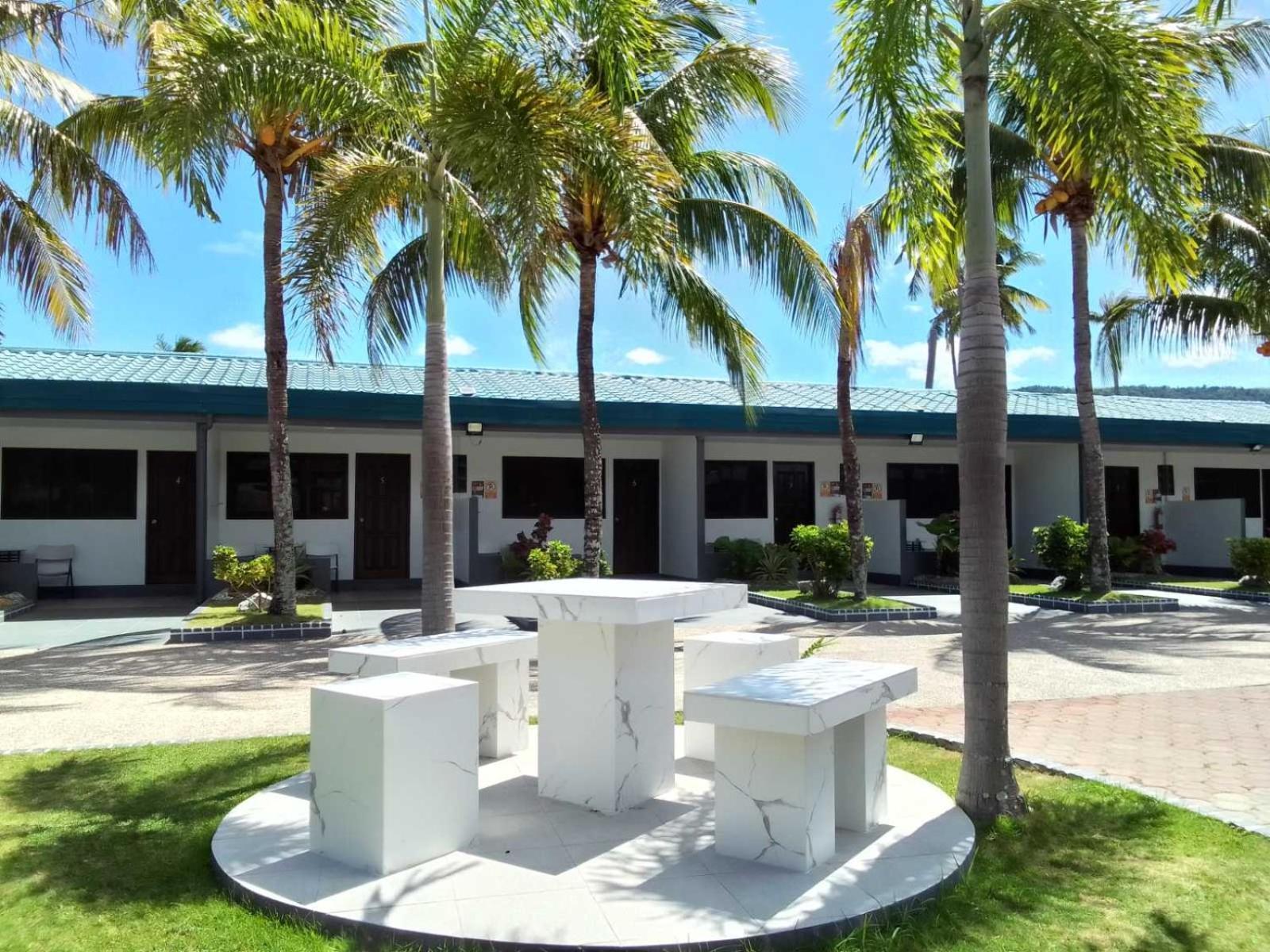 Cave Beach Resort Dingalan Exterior foto
