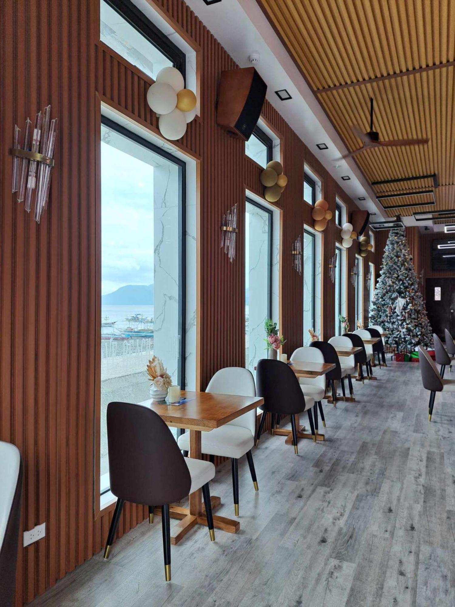 Cave Beach Resort Dingalan Exterior foto