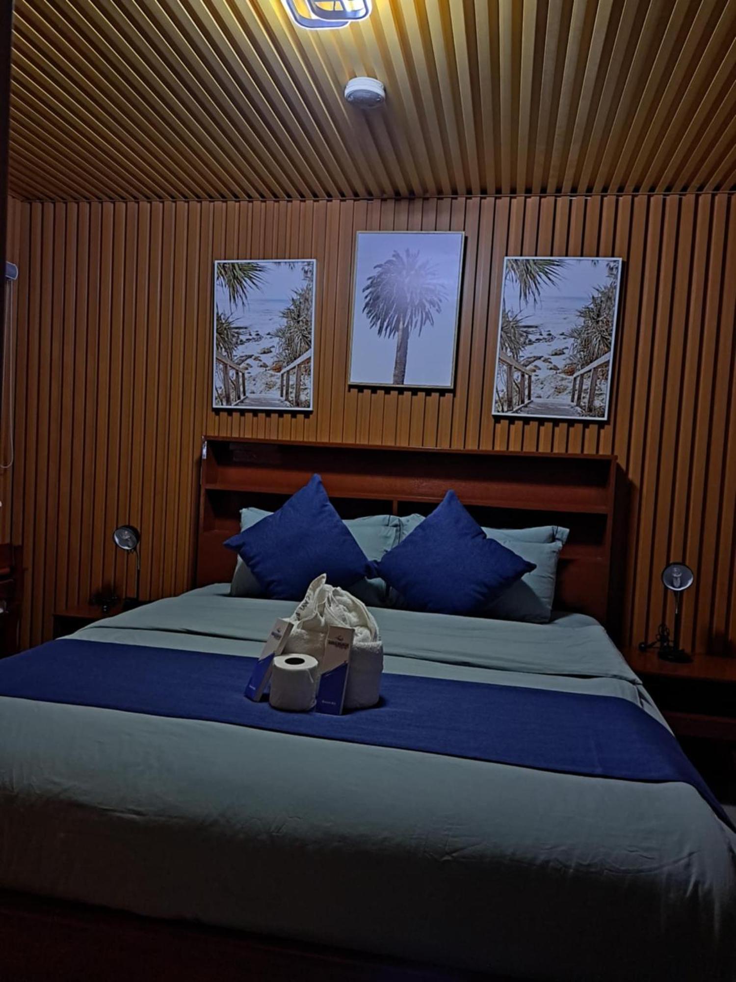 Cave Beach Resort Dingalan Exterior foto
