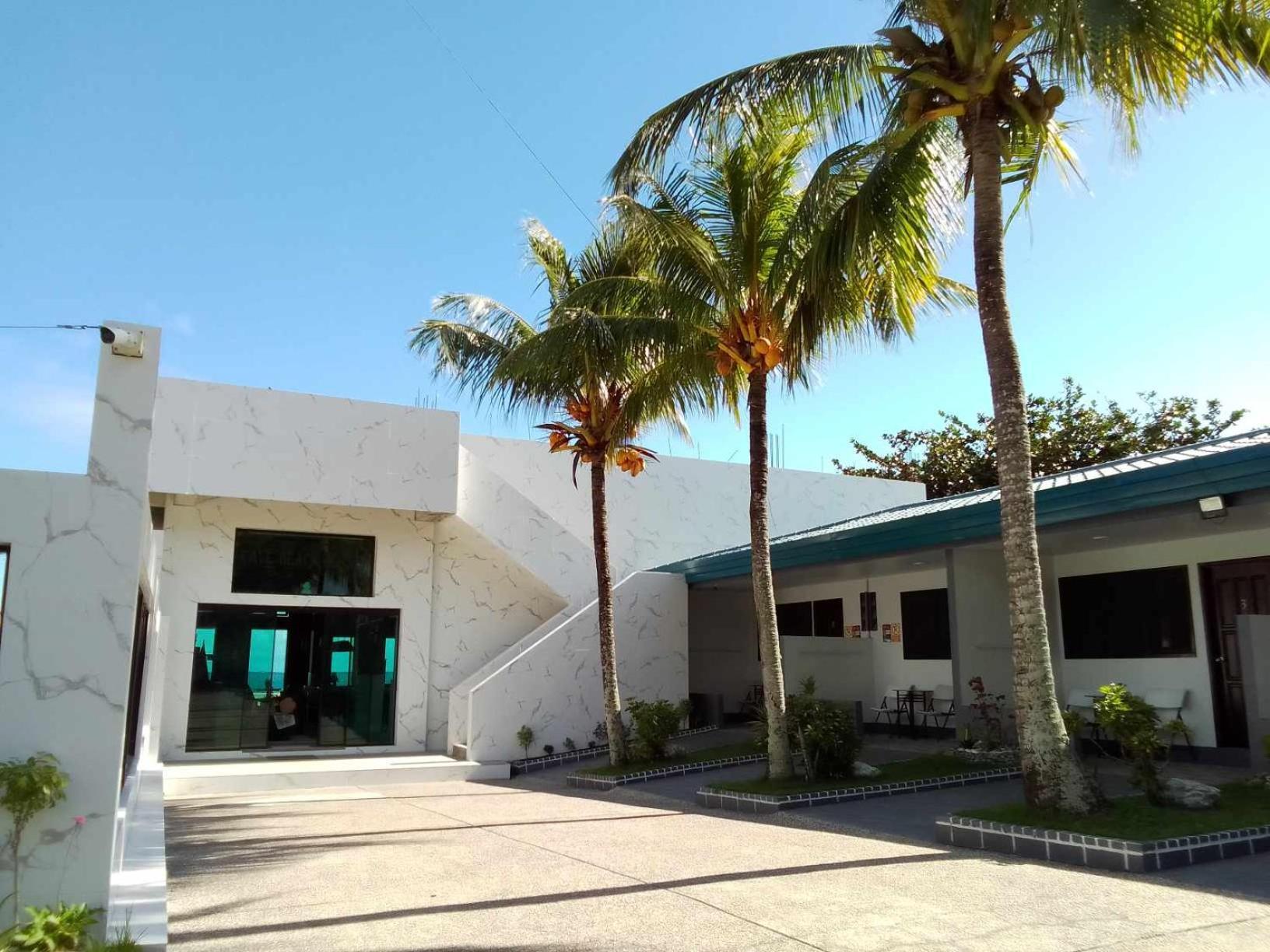Cave Beach Resort Dingalan Exterior foto